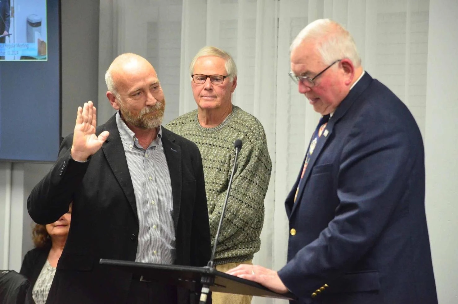 Mayor Gilman swearing in Mayor Gilman swearing in